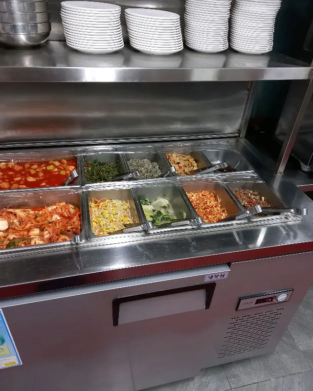 반찬 코너