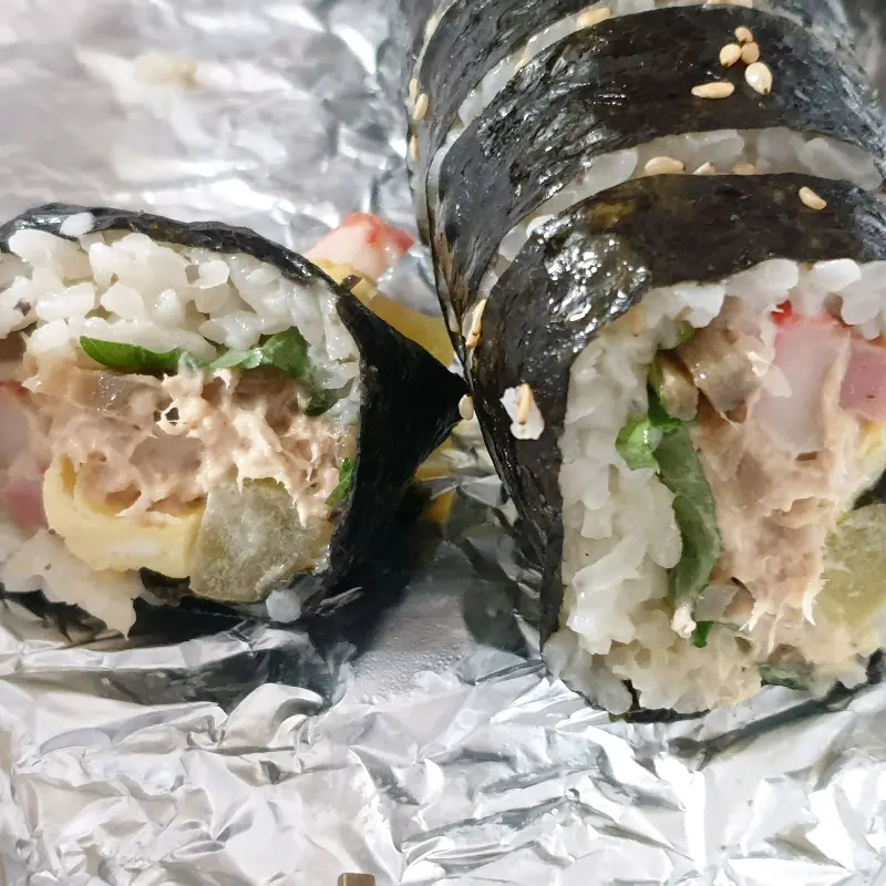 미리내김밥 참치김밥 단면