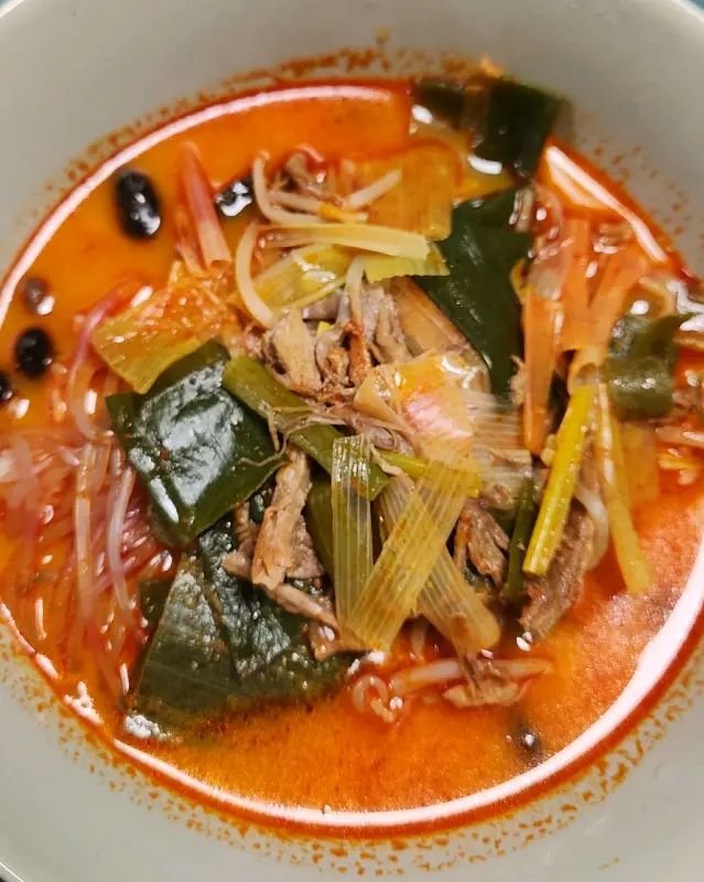 육개장 칼국수의 비주얼