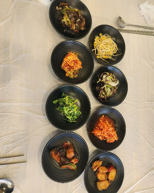 다채로운 밑반찬