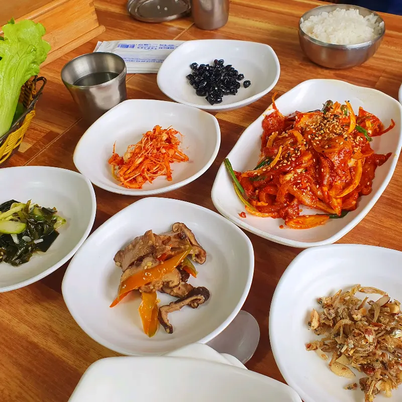 다채로운 밑반찬