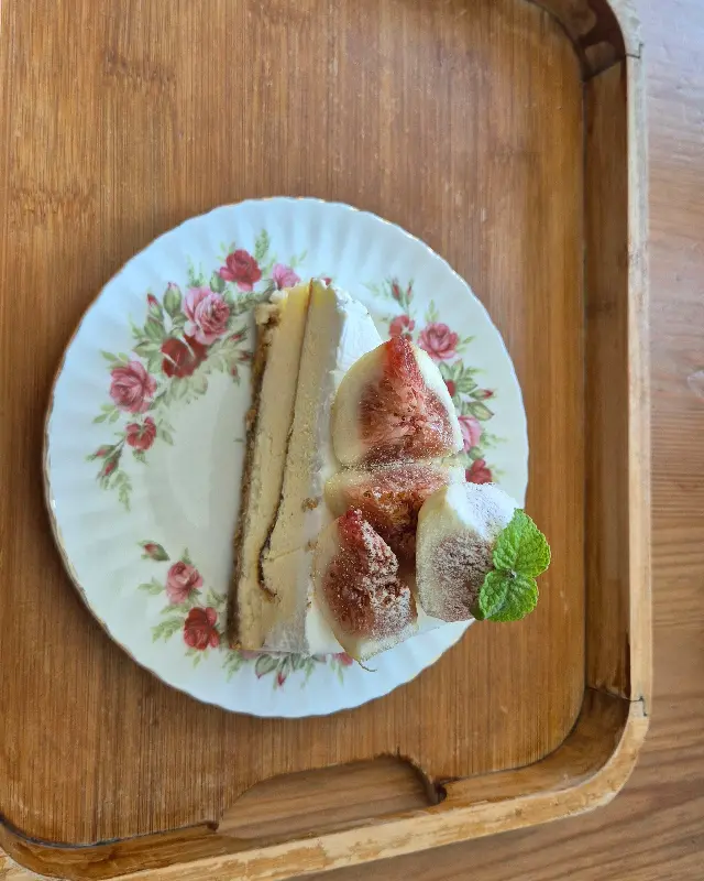 무화과 치즈 케이크