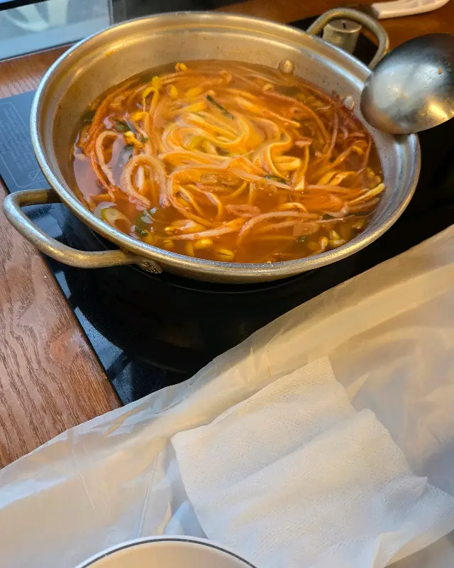 칼칼한 콩나물국