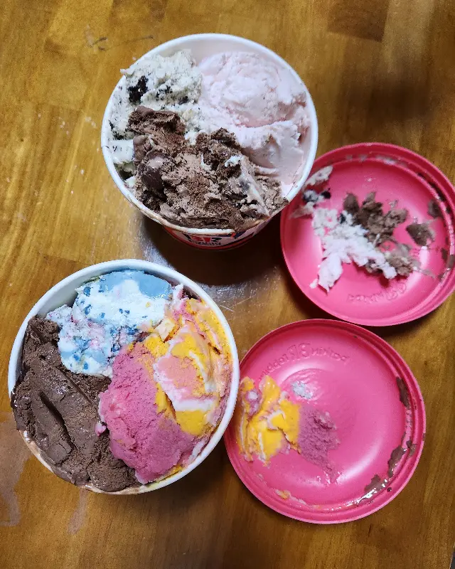 다양한 맛의 아이스크림