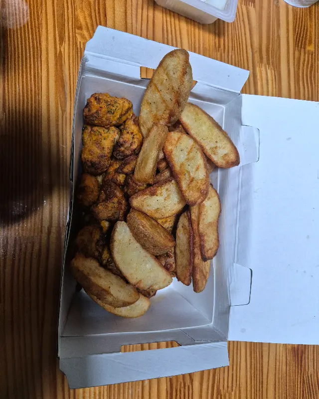 고추바사삭과 웨지감자의 환상적인 조합