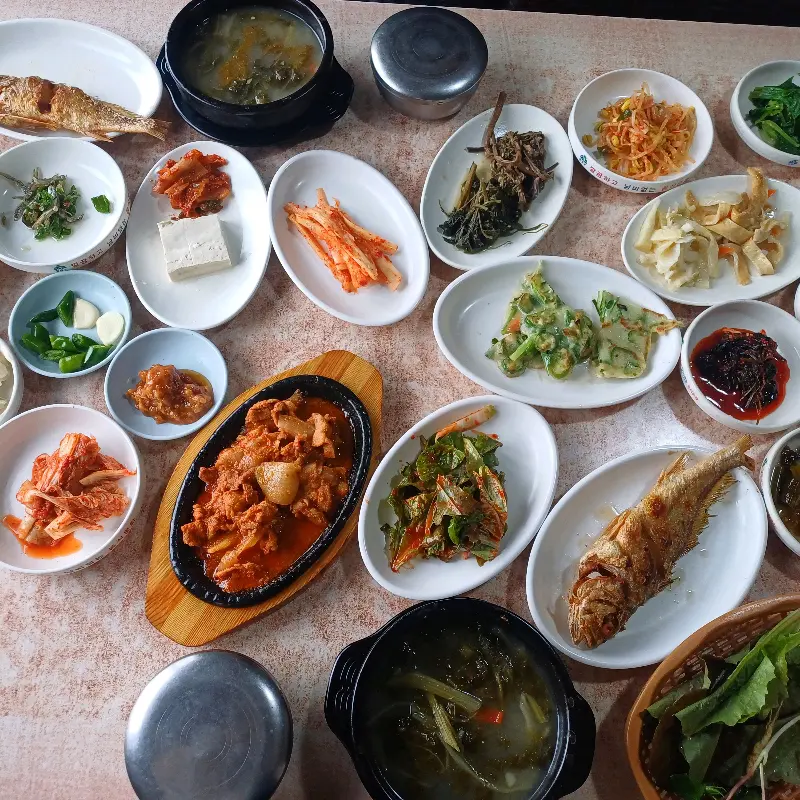 콩잎곰국정식 한 상 차림