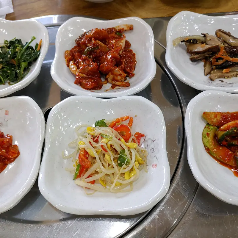 다채로운 밑반찬