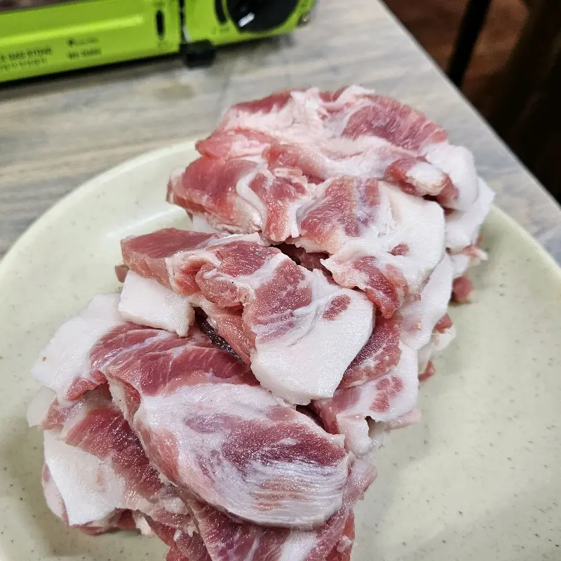 선홍빛 꼬들살의 신선한 자태