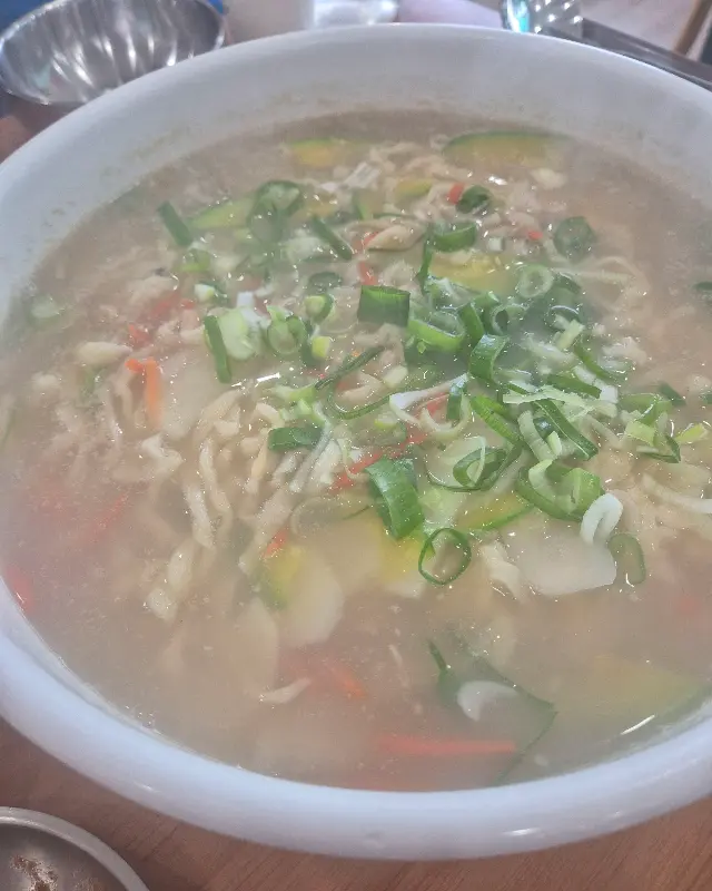 바지락 칼국수