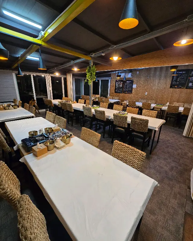 맛깔스러운 곁들임 메뉴들