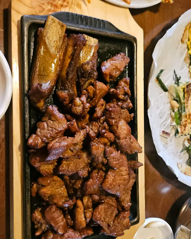 숯불돼지갈비