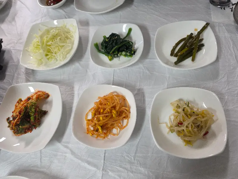 정갈한 밑반찬