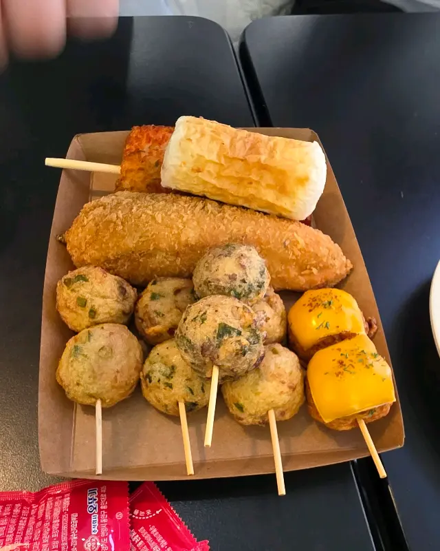 다양한 어묵 꼬치