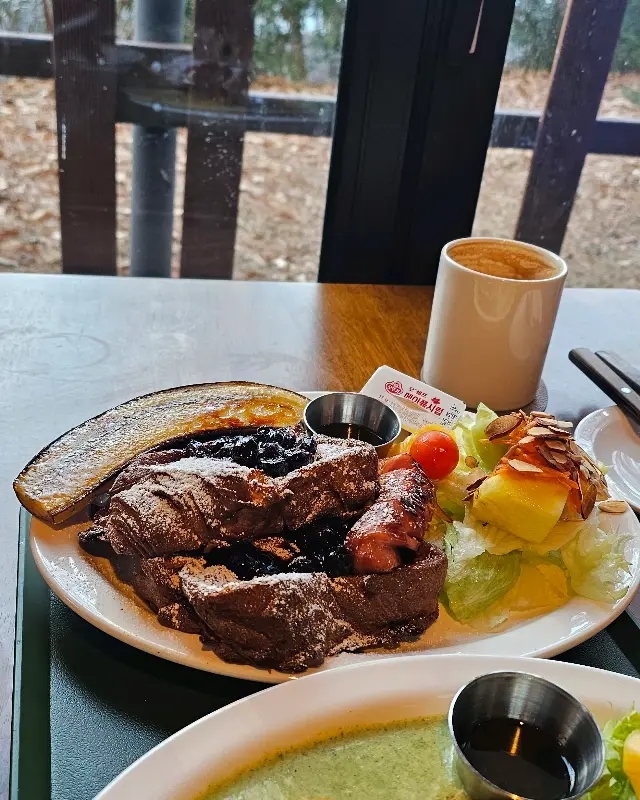 푸짐한 프렌치토스트