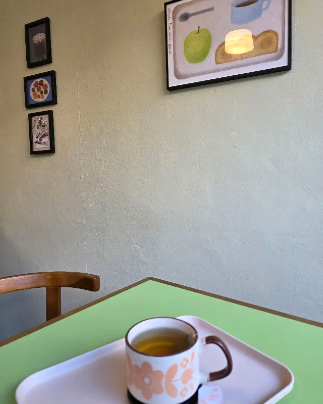 카페 내부 인테리어