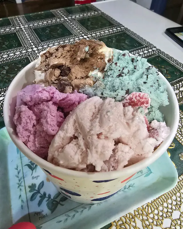 쿼터 사이즈 아이스크림