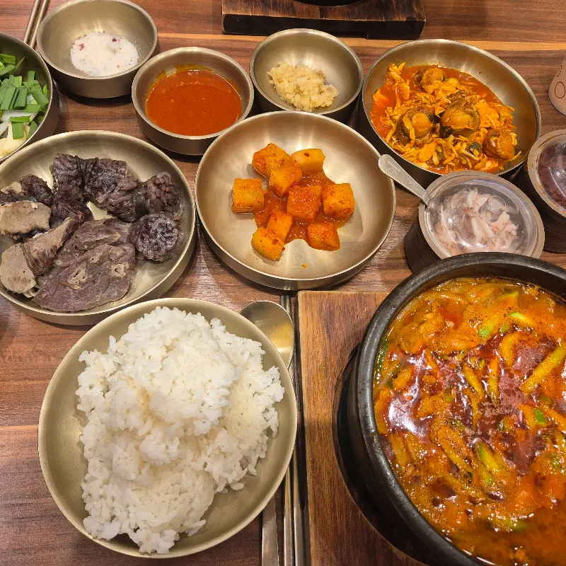 푸짐한 한 상 차림