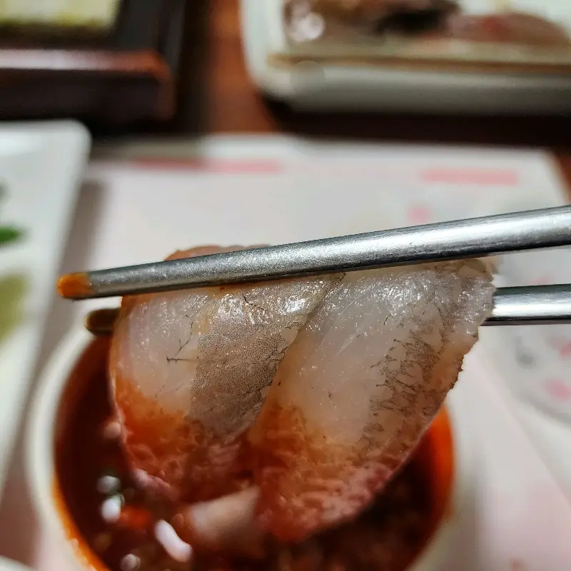신선한 회 한 점