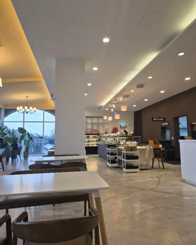 카페 보스코 내부 좌석