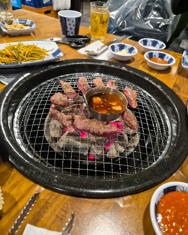 숯불에 구워먹는 돼지갈비