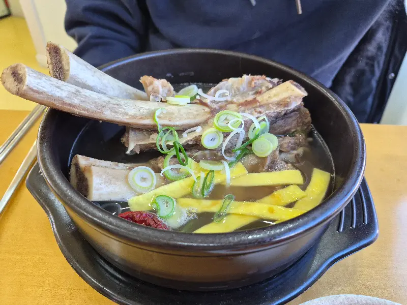 온지밀면 전체 상차림