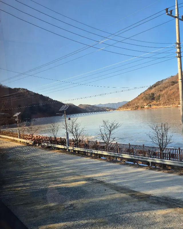 저수지 풍경