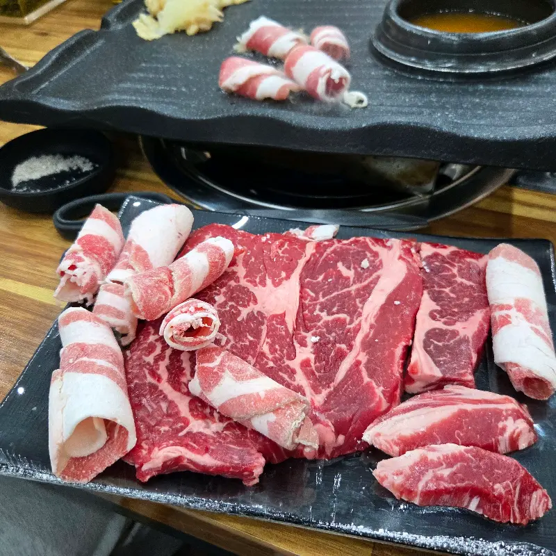 소고기 모듬 한 상 차림