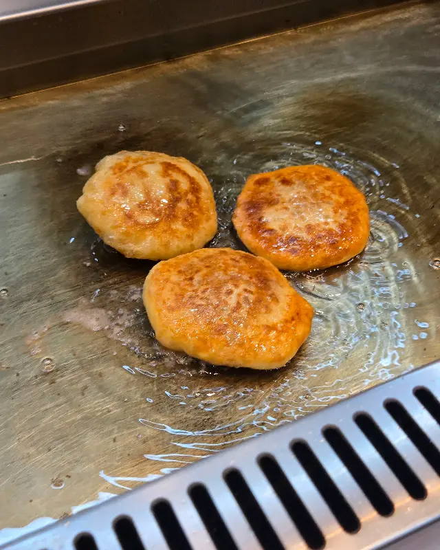 철판 위 호떡