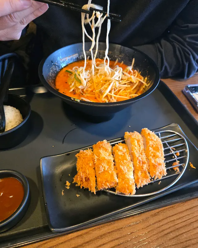 히노야지 돈까스 & 라멘