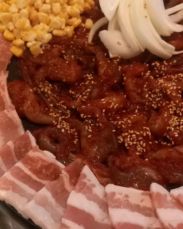 탱글탱글한 쭈꾸미와 삼겹살