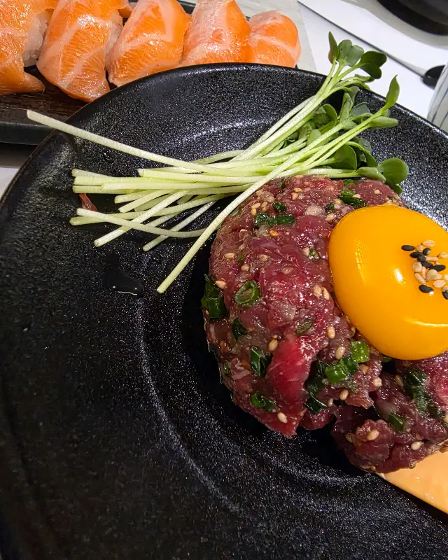 신선함이 가득한 육회