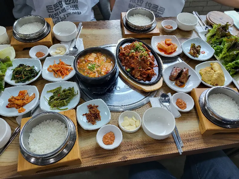 천미가 쌈밥 정식 전체 상차림