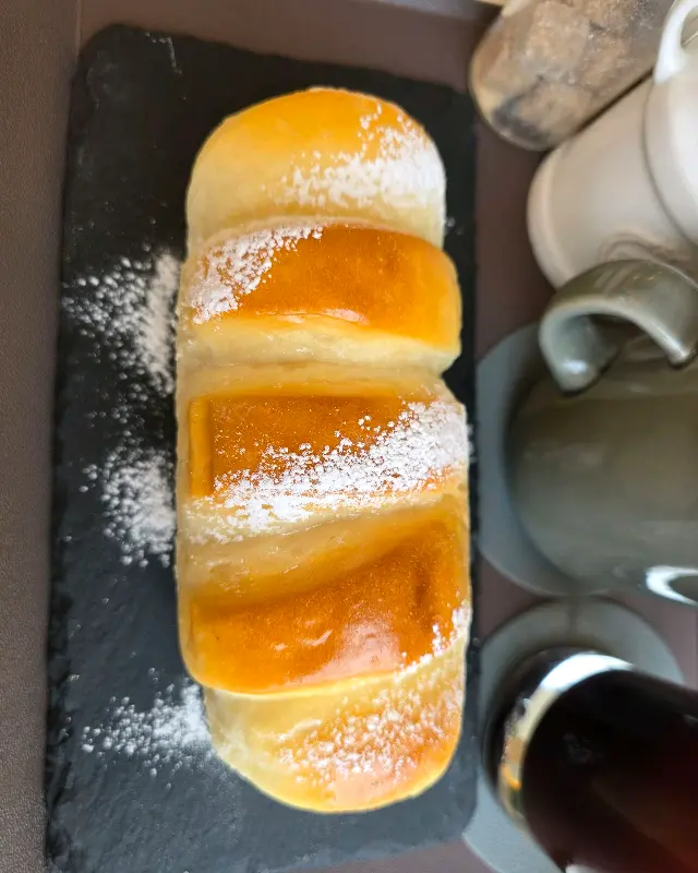 연유 생크림빵 단면