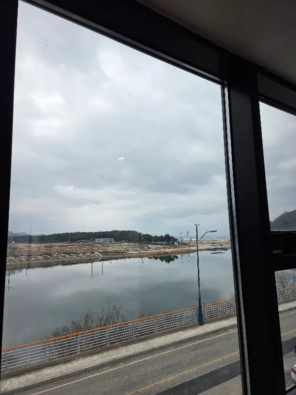 카페에서 바라본 풍경