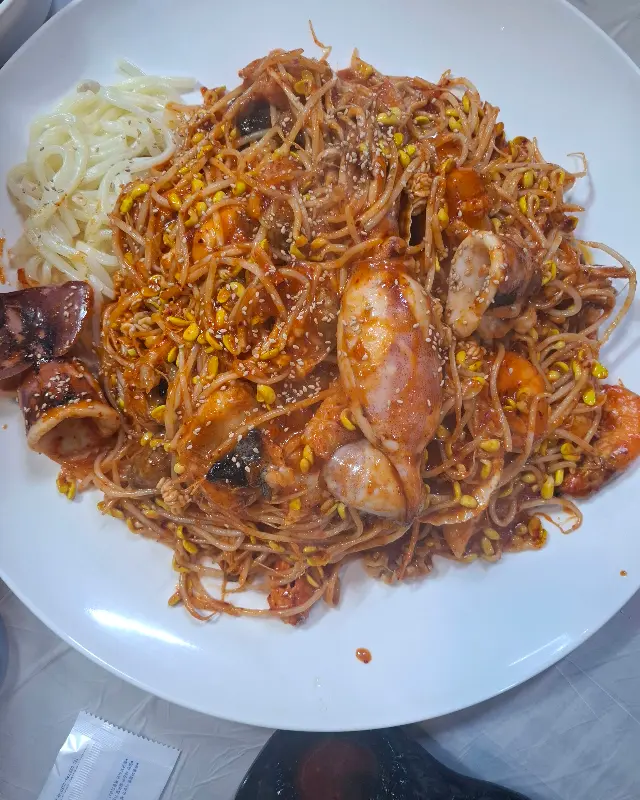 해물찜과 우동사리