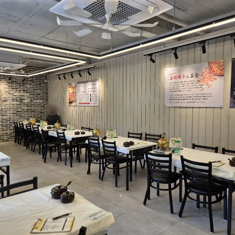 평화식당 내부 모습