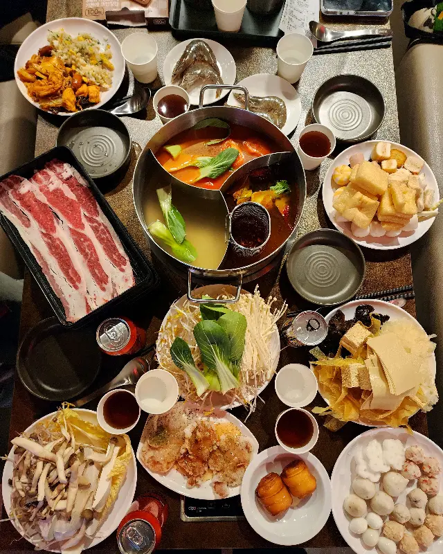 맛있는 훠궈 한 상