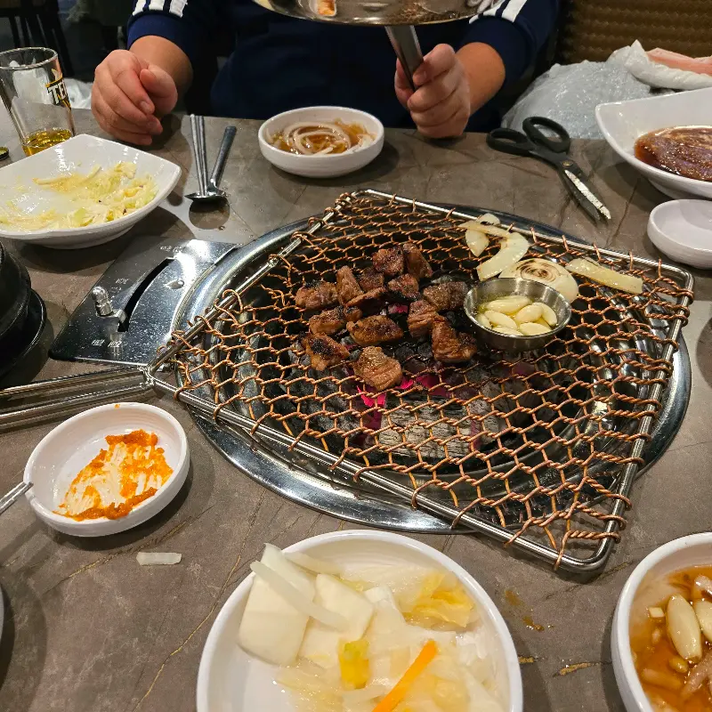 명인갈비 내부 모습