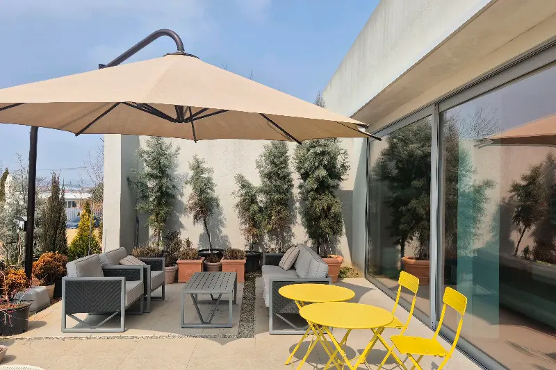 카페 테라스 좌석