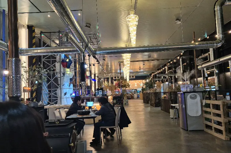 넓고 쾌적한 실내 공간