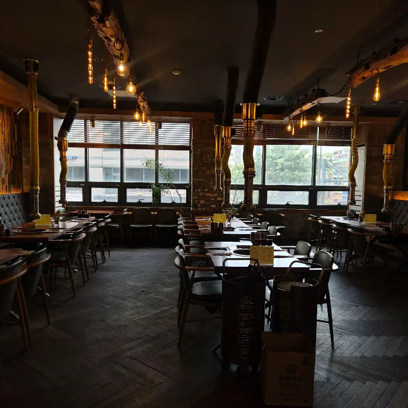 참나무본가 은평 내부 인테리어