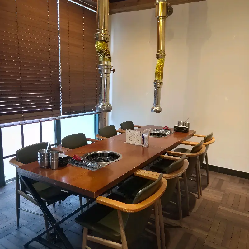 참나무본가 은평 내부 단체석