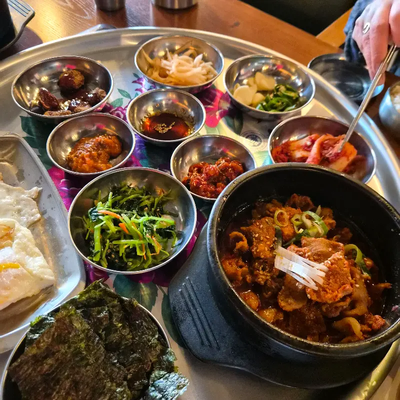 참나무본가 은평 장미정식 반찬