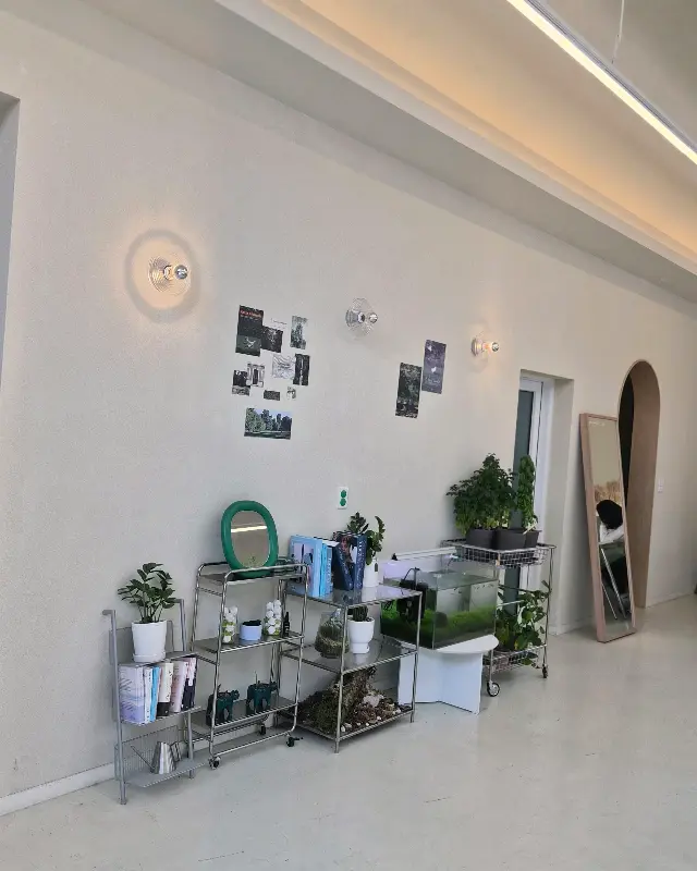 카페 내부 인테리어