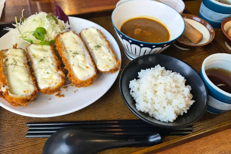 모짜렐라 치즈 돈가스