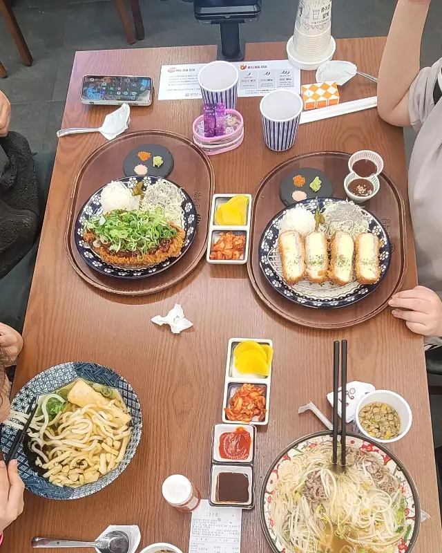 깔끔하고 넓은 내부 공간