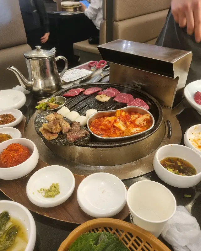 불판 위의 고기