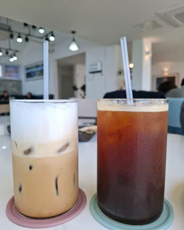 아이스 아메리카노와 아이스 라떼