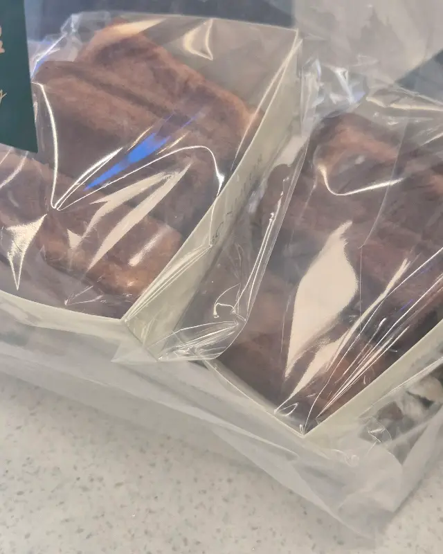 선물 포장된 빵