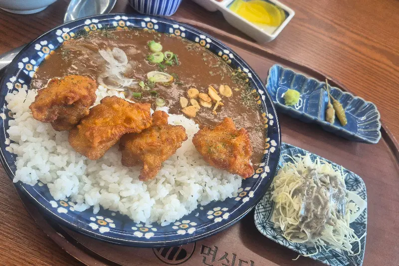 돈코츠 라멘과 함께 곁들여 먹으면 좋은 반찬들